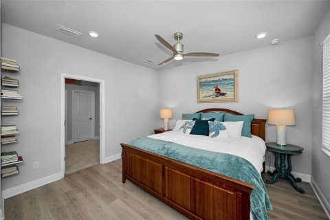 Townhouse in Sarasota, Florida 3 bedrooms, 195.84 sq.m. № 2201750 - photo 23