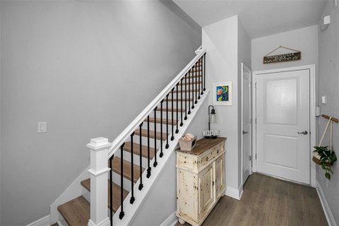 Townhouse in Sarasota, Florida 3 bedrooms, 195.84 sq.m. № 2201750 - photo 11