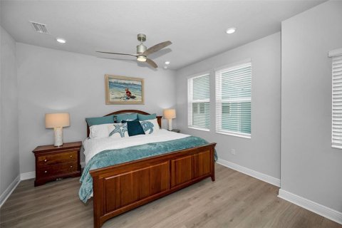 Townhouse in Sarasota, Florida 3 bedrooms, 195.84 sq.m. № 2201750 - photo 28