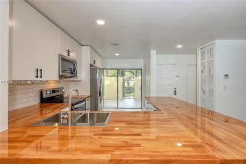 Townhouse in Doral, Florida 3 bedrooms, 159.05 sq.m. № 1954780 - photo 3