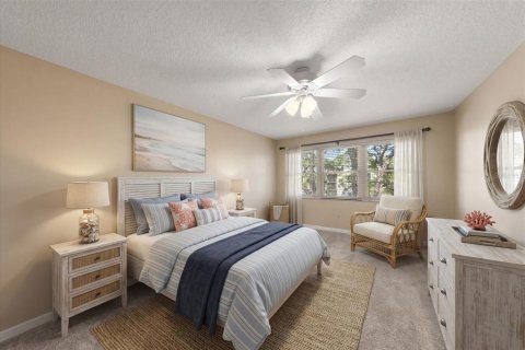 Condo in Saint Petersburg, Florida, 2 bedrooms № 2122634 - photo 20