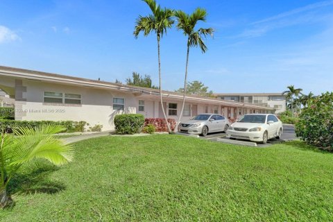 Купить виллу или дом в Халландейл-Бич, Флорида 2 спальни, 97.55м2, № 1958563 - фото 4