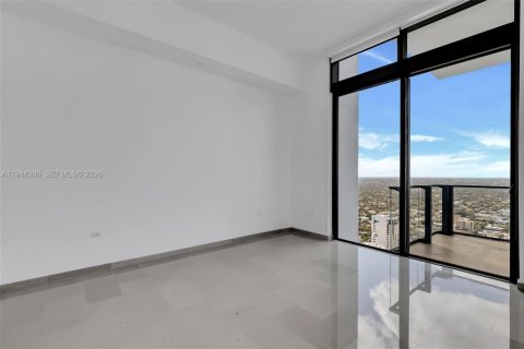 Condominio en alquiler en Miami, Florida, 2 dormitorios, 130.16 m2 № 2004379 - foto 11
