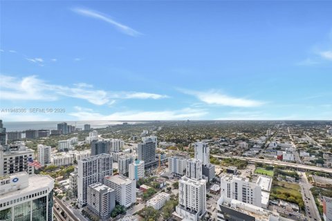 Condominio en alquiler en Miami, Florida, 2 dormitorios, 130.16 m2 № 2004379 - foto 21