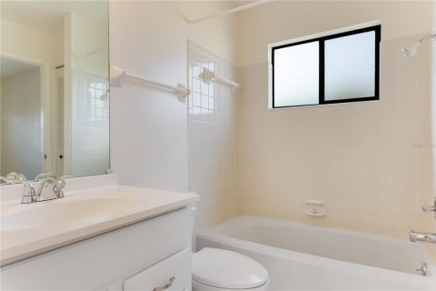 House in North Port, Florida 2 bedrooms, 93.83 sq.m. № 1911840 - photo 23
