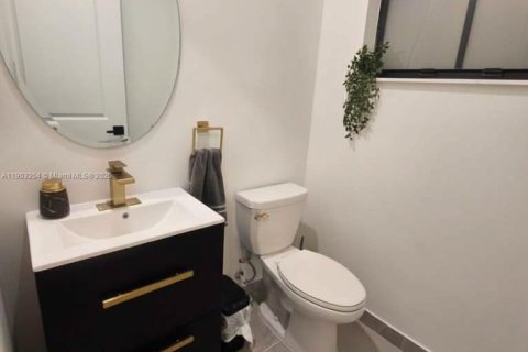 Снять в аренду таунхаус в Хомстед, Флорида 3 спальни, 137.77м2, № 1955644 - фото 10