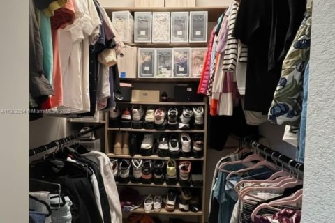 Снять в аренду таунхаус в Хомстед, Флорида 3 спальни, 137.77м2, № 1955644 - фото 12