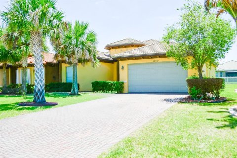Villa ou maison à Port St. Lucie, Floride 3 chambres, 206.71 m2 № 2178560