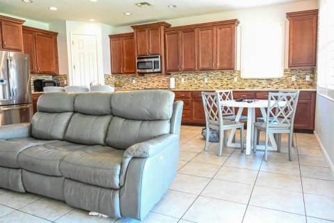 Villa ou maison à vendre à Port St. Lucie, Floride: 3 chambres, 206.71 m2 № 2178560 - photo 14