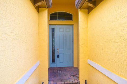 Villa ou maison à vendre à Port St. Lucie, Floride: 3 chambres, 206.71 m2 № 2178560 - photo 2