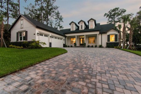 House in Brooksville, Florida 3 bedrooms, 286.79 sq.m. № 2108833 - photo 2