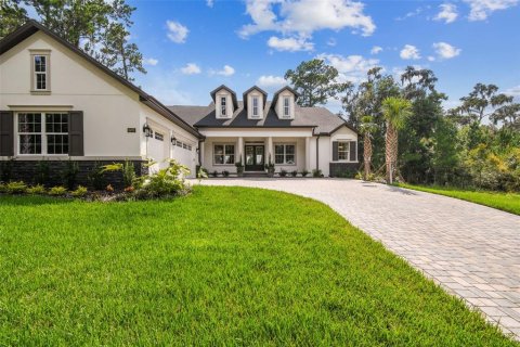 House in Brooksville, Florida 3 bedrooms, 286.79 sq.m. № 2108833 - photo 5