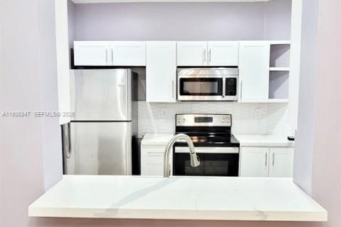 Touwnhouse à louer à Homestead, Floride: 4 chambres, 143.44 m2 № 1994996 - photo 8