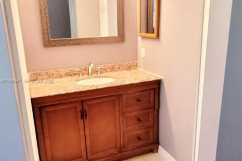 Touwnhouse à louer à Homestead, Floride: 4 chambres, 143.44 m2 № 1994996 - photo 16