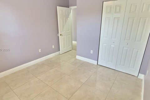 Touwnhouse à louer à Homestead, Floride: 4 chambres, 143.44 m2 № 1994996 - photo 14