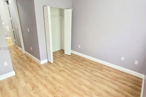 Touwnhouse à louer à Homestead, Floride: 4 chambres, 143.44 m2 № 1994996 - photo 13