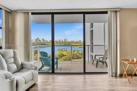 Купить кондоминиум в Авентура, Флорида 2 спальни, 106.28м2, № 2009298 - фото 24