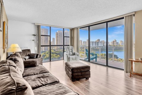 Купить кондоминиум в Авентура, Флорида 2 спальни, 106.28м2, № 2009298 - фото 4