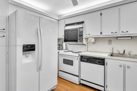 Купить кондоминиум в Авентура, Флорида 2 спальни, 106.28м2, № 2009298 - фото 12
