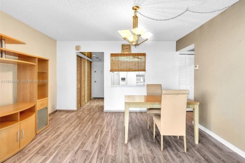 Купить кондоминиум в Авентура, Флорида 2 спальни, 106.28м2, № 2009298 - фото 22