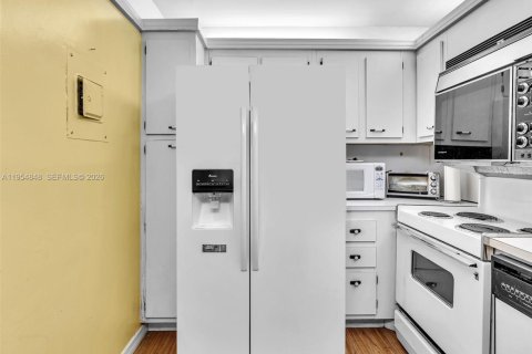 Купить кондоминиум в Авентура, Флорида 2 спальни, 106.28м2, № 2009298 - фото 15