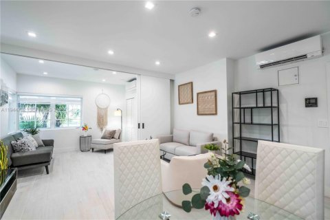 Apartment in Miami Beach, Florida 2 bedrooms № 2000930 - photo 10