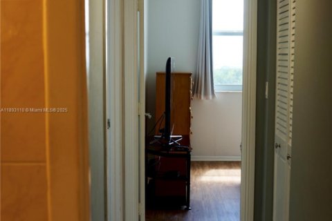 Copropriété à louer à Sunny Isles Beach, Floride: 3 chambres, 145.86 m2 № 1945824 - photo 22