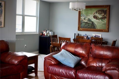 Copropriété à louer à Sunny Isles Beach, Floride: 3 chambres, 145.86 m2 № 1945824 - photo 5