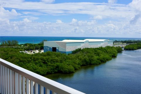 Copropriété à louer à Sunny Isles Beach, Floride: 3 chambres, 145.86 m2 № 1945824 - photo 27