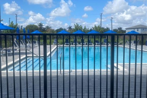 House in Homestead, Florida 4 bedrooms, 204.29 sq.m. № 2024800 - photo 20