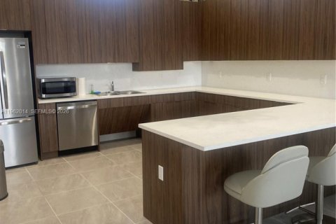 House in Homestead, Florida 4 bedrooms, 204.29 sq.m. № 2024800 - photo 18