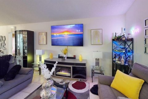 Casa en venta en Orlando, Florida, 3 dormitorios, 112.32 m2 № 1870842 - foto 13