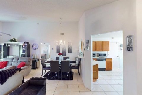 Casa en venta en Orlando, Florida, 3 dormitorios, 112.32 m2 № 1870842 - foto 9