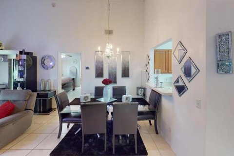 Casa en venta en Orlando, Florida, 3 dormitorios, 112.32 m2 № 1870842 - foto 10