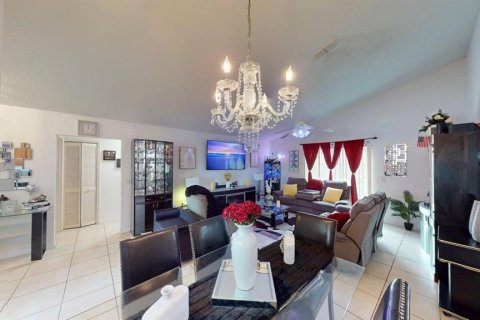 Купить виллу или дом в Орландо, Флорида 6 комнат, 112.32м2, № 1870842 - фото 11