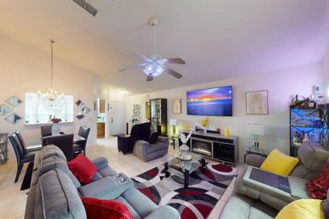 Villa ou maison à vendre à Orlando, Floride: 3 chambres, 112.32 m2 № 1870842 - photo 12