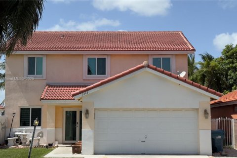 House in Miami Gardens, Florida 4 bedrooms, 207.36 sq.m. № 1847757 - photo 5