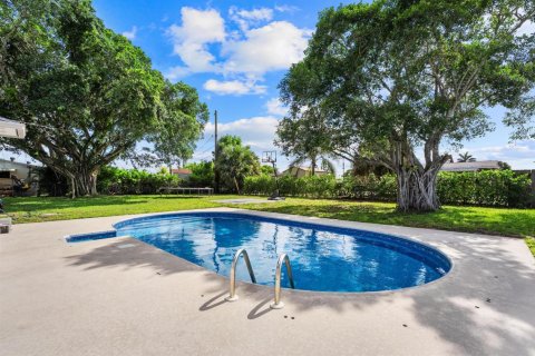 Villa ou maison à vendre à Palm Springs, Floride: 4 chambres, 120.77 m2 № 2185078 - photo 25