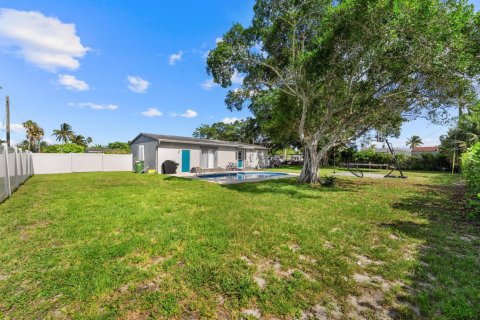 Villa ou maison à vendre à Palm Springs, Floride: 4 chambres, 120.77 m2 № 2185078 - photo 29