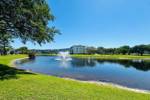 Condo in Deerfield Beach, Florida, 1 bedroom  № 2178194