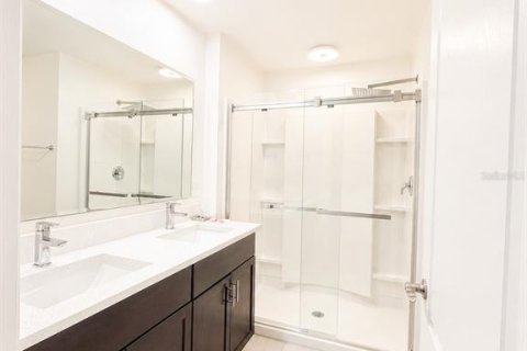 Снять в аренду таунхаус в Киссимми, Флорида 3 комнаты, 145.76м2, № 2107452 - фото 8