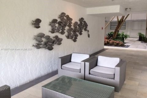 Copropriété à vendre à Miami, Floride: 1 chambre, 67.17 m2 № 1930462 - photo 10
