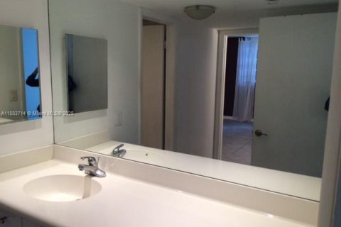Copropriété à vendre à Miami, Floride: 1 chambre, 67.17 m2 № 1930462 - photo 20