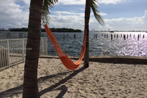 Copropriété à vendre à Miami, Floride: 1 chambre, 67.17 m2 № 1930462 - photo 4