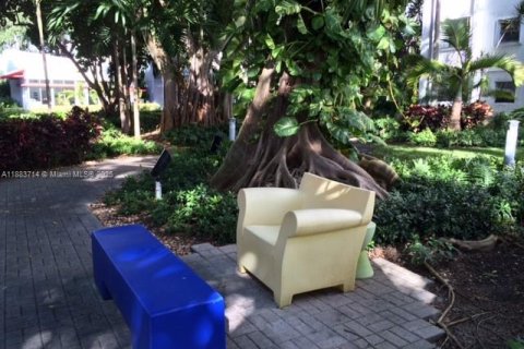 Copropriété à vendre à Miami, Floride: 1 chambre, 67.17 m2 № 1930462 - photo 13