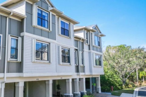 Adosado en venta en Tampa, Florida, 2 dormitorios, 160.16 m2 № 1531352 - foto 6