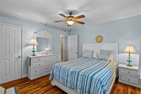 Villa ou maison à vendre à Gulfport, Floride: 6 chambres, 297.94 m2 № 2204998 - photo 15