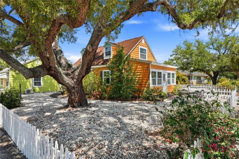 Villa ou maison à vendre à Gulfport, Floride: 6 chambres, 297.94 m2 № 2204998 - photo 2