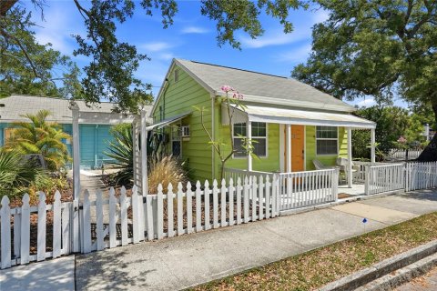 Villa ou maison à vendre à Gulfport, Floride: 6 chambres, 297.94 m2 № 2204998 - photo 3