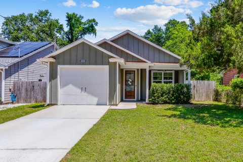 Casa en venta en Pensacola, Florida, 3 dormitorios, 162.49 m2 № 561420 - foto 1